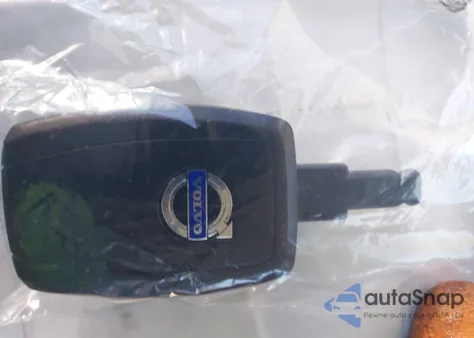 2012 Volvo C30 T5 from USA, damaged, VIN YV1672MK2C2269083